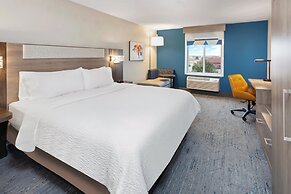 Holiday Inn Express & Suites Pekin (Peoria Area) by IHG
