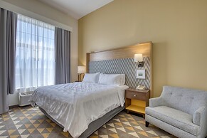 Holiday Inn Hotel & Suites Madison West - Middleton by IHG