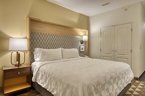 Holiday Inn Hotel & Suites Madison West - Middleton by IHG