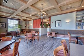 Holiday Inn Hotel & Suites Madison West - Middleton by IHG