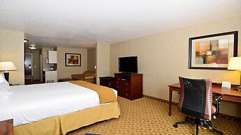 Holiday Inn Express Hotel & Suites Fort Atkinson, an IHG Hotel