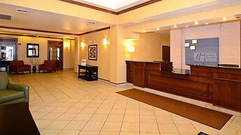 Holiday Inn Express Hotel & Suites Fort Atkinson by IHG