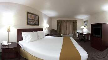 Holiday Inn Express Hotel & Suites Fort Atkinson by IHG