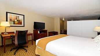 Holiday Inn Express Hotel & Suites Fort Atkinson by IHG