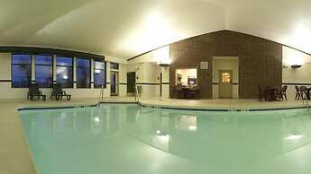 Holiday Inn Express Hotel & Suites Fort Atkinson by IHG