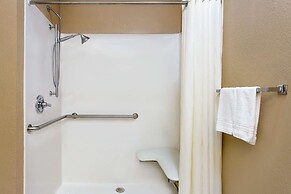 Super 8 by Wyndham Freeport