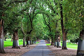 Knightsbridge Apartments