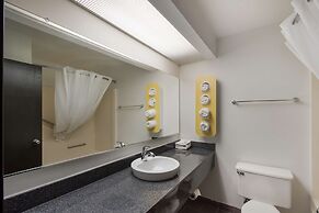 Motel 6 Rothschild, WI