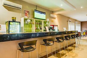 Kadoma Hotel And Conference Center