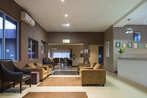 Kadoma Hotel And Conference Center