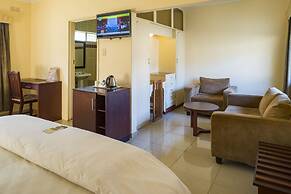 Kadoma Hotel And Conference Center