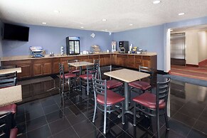 Days Inn & Suites by Wyndham Green Bay WI.