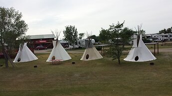 Badlands Hotel and Campground
