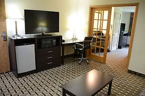 AmericInn by Wyndham West Burlington