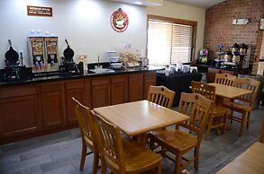 AmericInn by Wyndham West Burlington