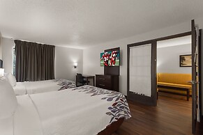 Red Roof Inn & Suites Savannah Airport