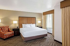 La Quinta Inn & Suites by Wyndham Las Vegas Red Rock
