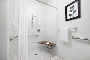 Country Inn & Suites by Radisson, Springfield, OH
