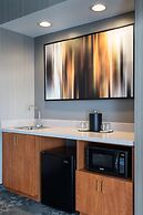 Sonesta Emeryville - San Francisco Bay Bridge