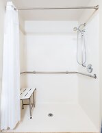 Holiday Inn Express Hotel & Suites Mt. Holly by IHG