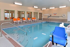 Holiday Inn Express Hotel & Suites Cincinnati-Blue Ash by IHG