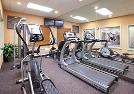 Holiday Inn Express Hotel & Suites Cincinnati-Blue Ash by IHG