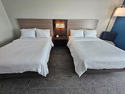 Holiday Inn Express Hotel & Suites Cincinnati-Blue Ash by IHG