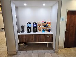 Holiday Inn Express Hotel & Suites Cincinnati-Blue Ash by IHG