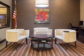 Holiday Inn Express & Suites Lexington by IHG