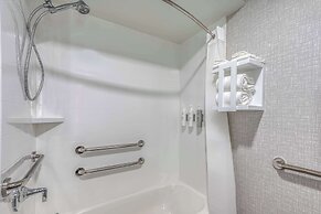 Hampton Inn New Philadelphia