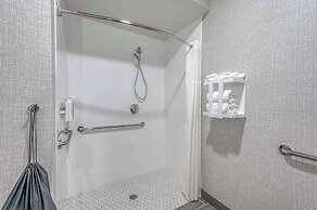 Hampton Inn New Philadelphia