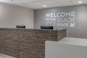 Hampton Inn New Philadelphia