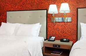 Hampton Inn & Suites Columbus-Downtown