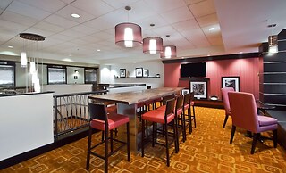 Hampton Inn & Suites Columbus-Downtown