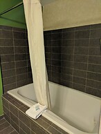 Sleep Inn & Suites Oregon - Toledo