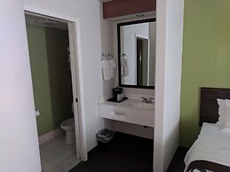 Sleep Inn & Suites Oregon - Toledo