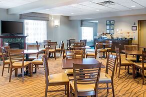 Sleep Inn & Suites Oregon - Toledo