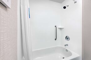 Hampton Inn & Suites Fort Myers Beach/Sanibel Gateway