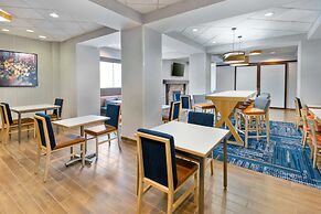 Hampton Inn Charlotte-Uptown