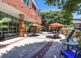 Kellogg Conference Hotel at Gallaudet University