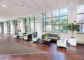 Kellogg Conference Hotel at Gallaudet University