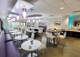 Kellogg Conference Hotel at Gallaudet University
