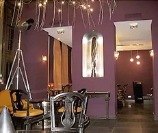 WHO - Windsor Hotel Opera