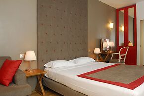 WHO - Windsor Hotel Opera