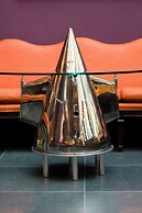 WHO - Windsor Hotel Opera