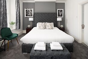 Boars Head Hotel