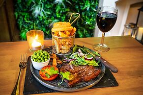 Boars Head Hotel