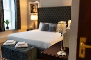 Boars Head Hotel