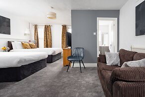 Boars Head Hotel