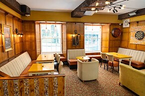 Boars Head Hotel